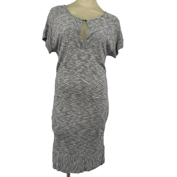 Lucky Brand Knit Dress Women's Size Medium Gray Striped Pockets Short Sleeve - Picture 2 of 7